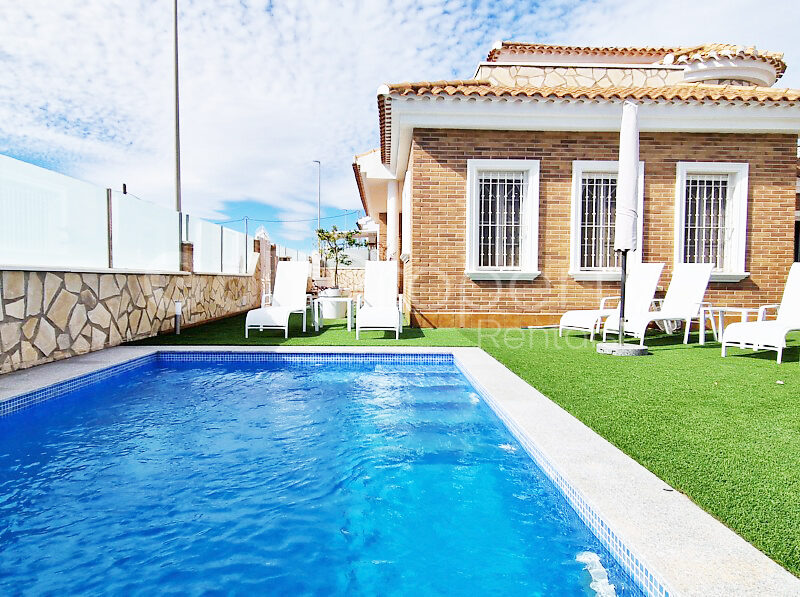 Villa mit 3 Schlafzimmern und privatem Pool, Foto 3