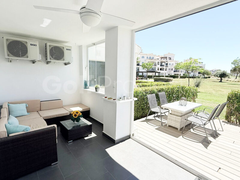 Hermoso apartamento de 2 dormitorios con vistas al campo de golf, foto 3