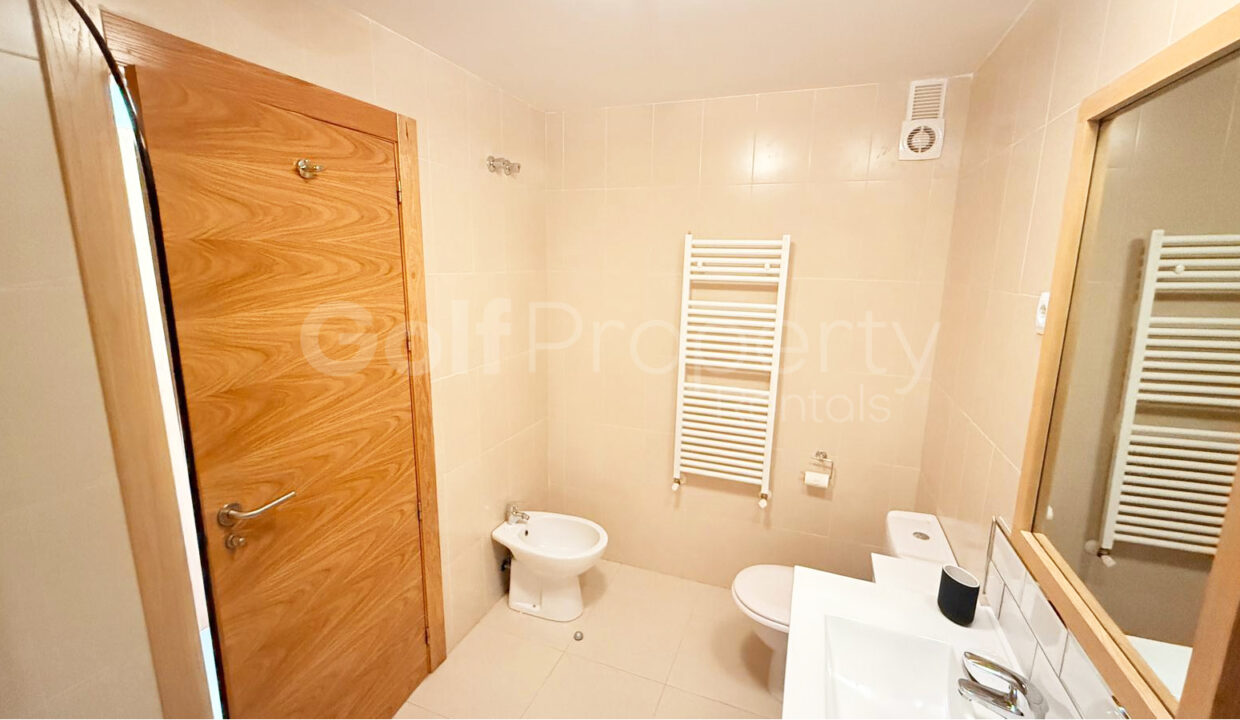 Bathroom2